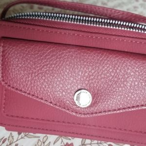 APT.9 leather wallet